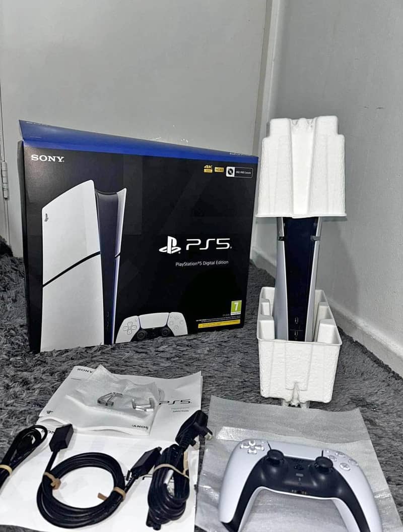 PS5 with Box (UK Version) 2