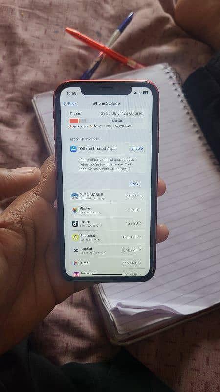 iphone 11 (fu) 128gb  with many covers 4