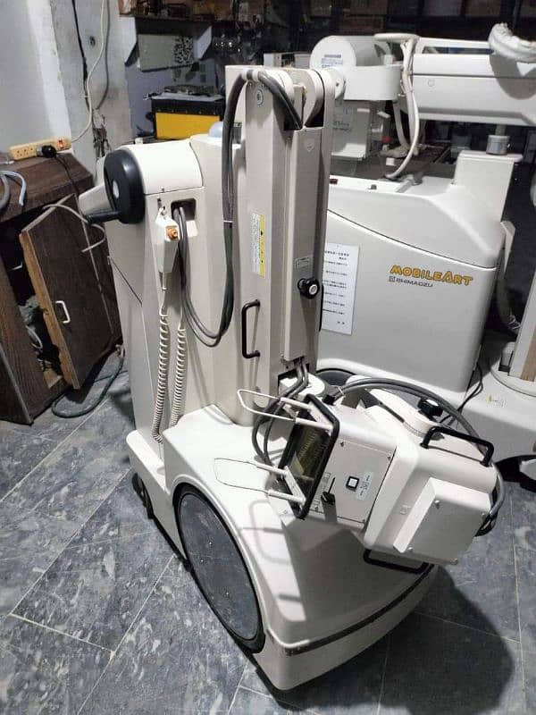 Toshiba 1-IMC 40mA High-Frequency Mobile X-ray Machine 2