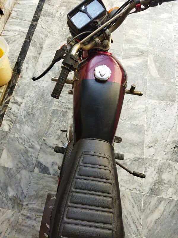 Honda cg125 18 modle urgent sell 1