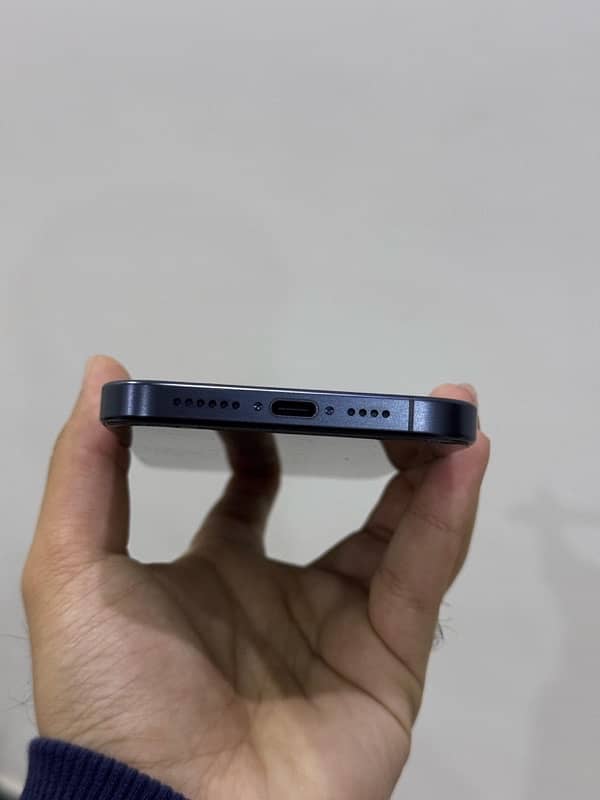 Iphone 15 pro max JV blue 4