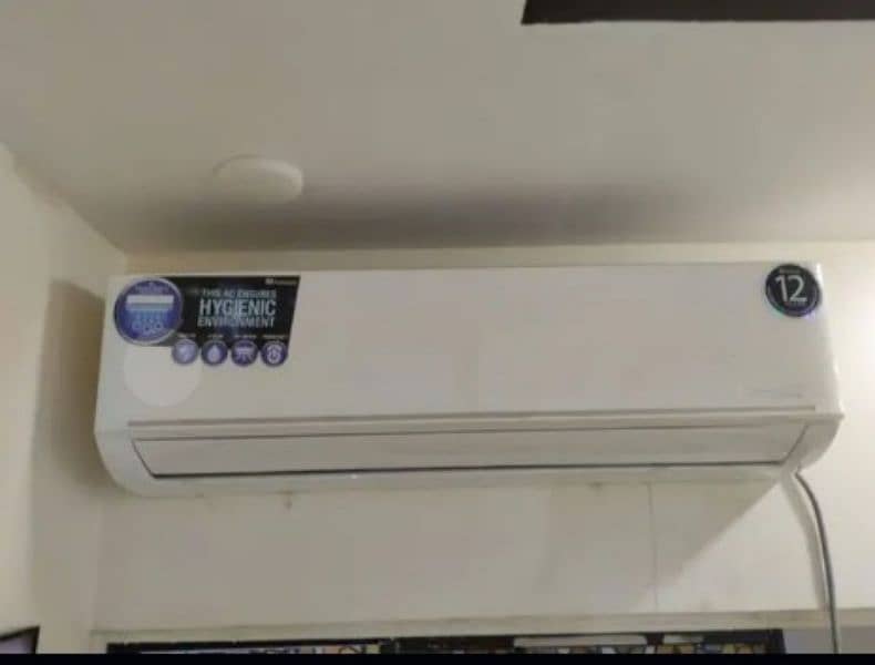 Dawlance 1.5 ton DC inverter heat and cool 0