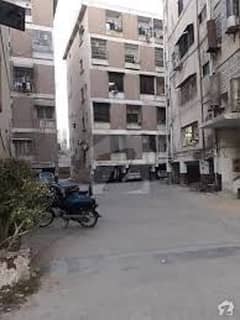 3 Bed D D 3rd Floor Boundry Wall Gulshan-e-Iqbal, Block 14