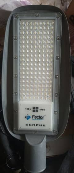 Factor Serene 100w street light