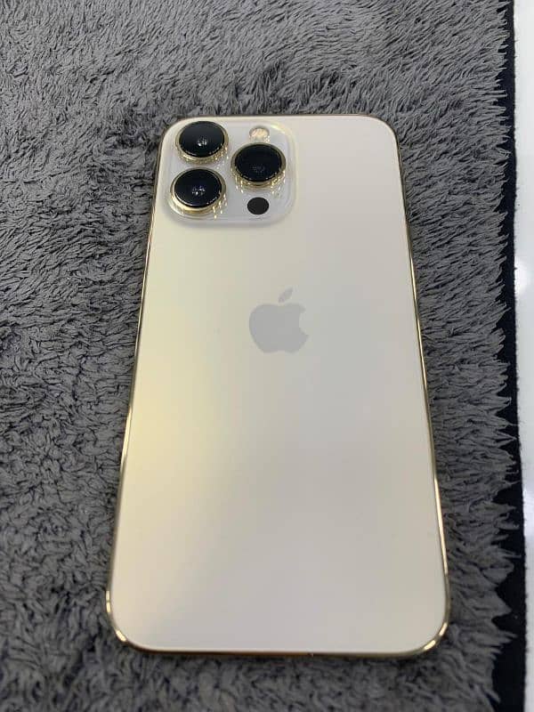 A good condition iPhone 13 pro 512Gb 3