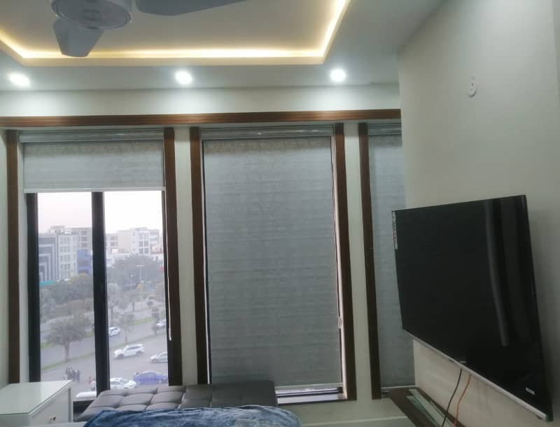 Studio Bedroom Fully Furnished Luxury Flat Available For Rent In Spanish Boulding Sector E Nishtar Block Bahria Town Lahore 1