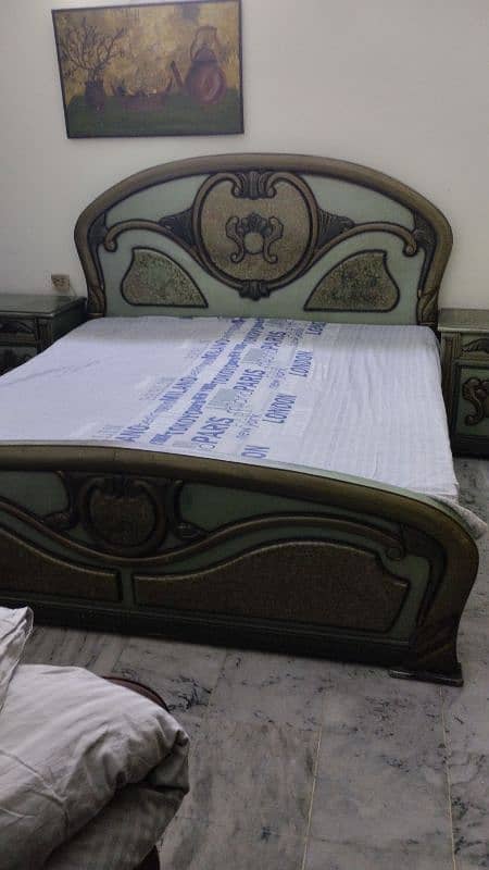 Deco paint king size bed 6