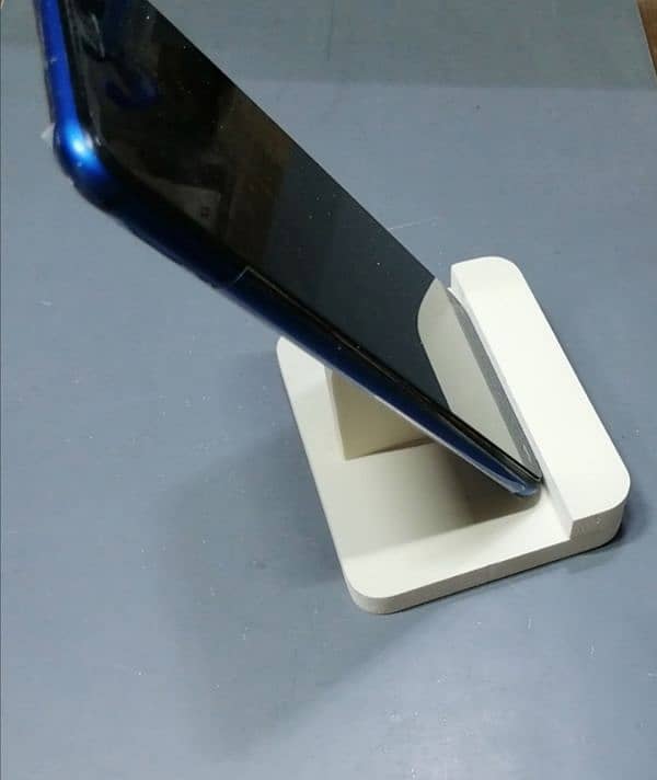 Mobile Stand made of Solid peice best quality material Non slipe 3