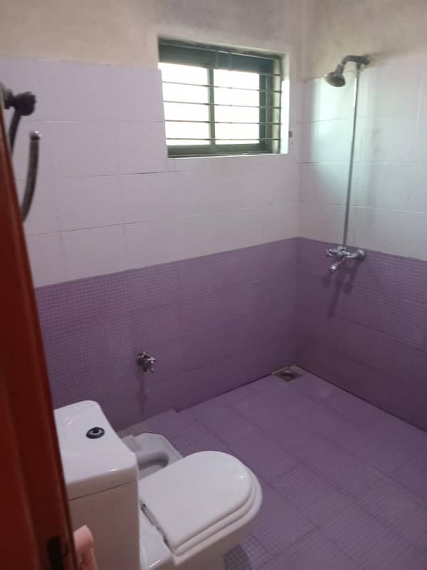 One Kanal Lower Portion For Rent Valencia Town 9