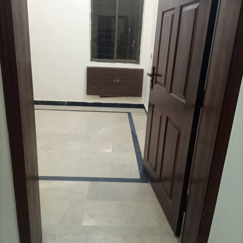 5 Marla Lower Portion For Rent In Ghauri Town 5