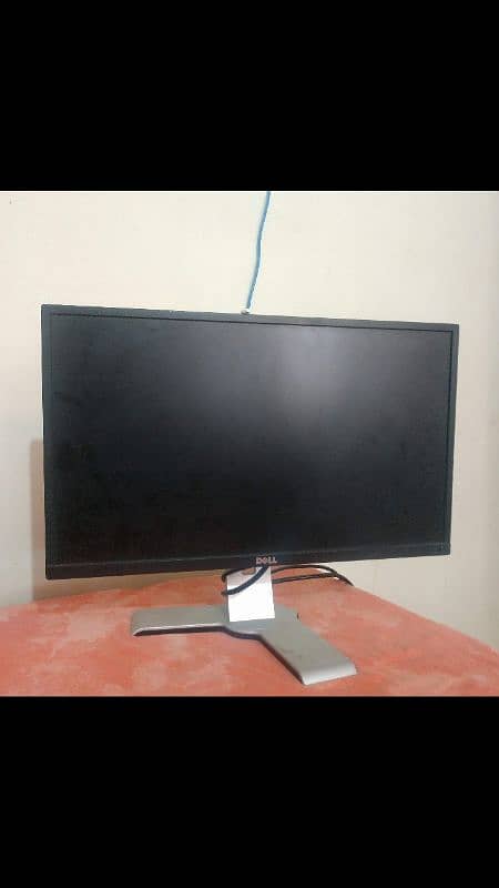 Dell LED 24 inches For Sale 1