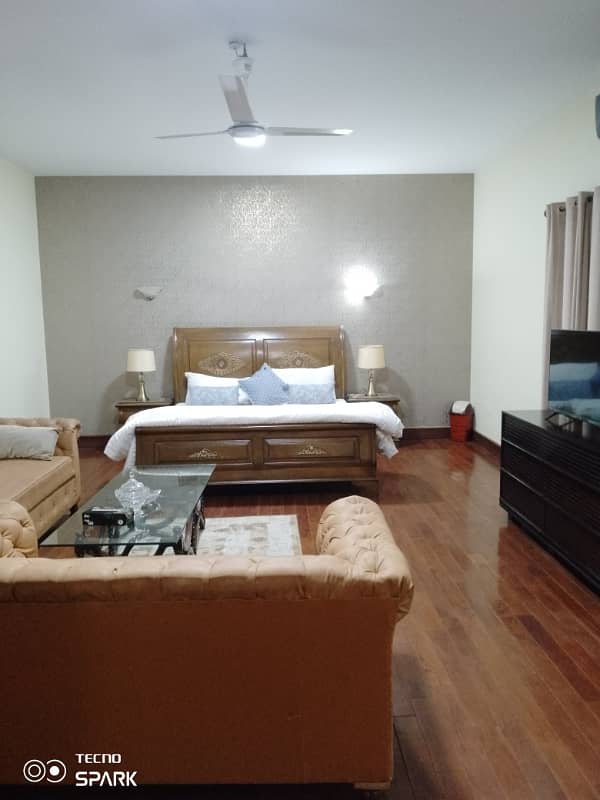 Fully Furnished Bungalow For Rent 6