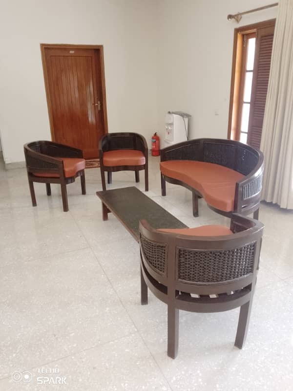 Fully Furnished Bungalow For Rent 7