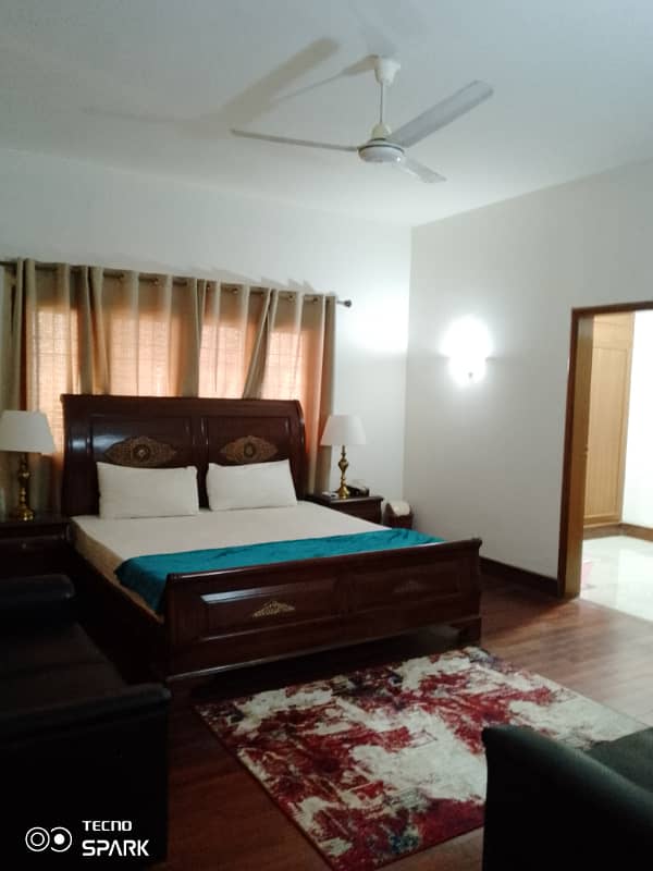 Fully Furnished Bungalow For Rent 9