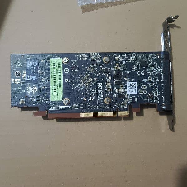 Radeon Pro wx 3200 Graphic Card 4