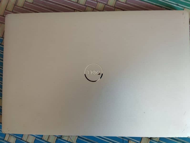 Dell Precision 5530 0