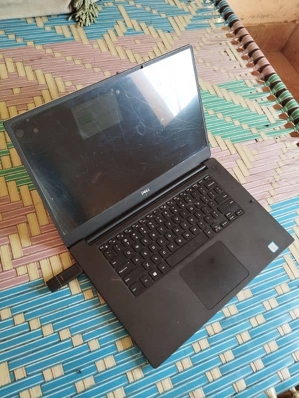 Dell Precision 5530 8