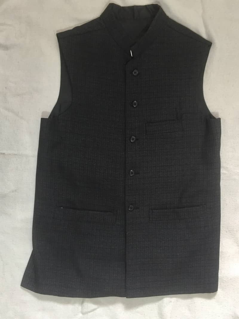 Two Waistcoat in excellent condition 3