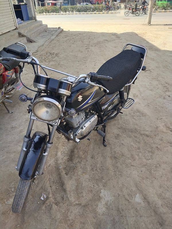 GS 150 Suzuki Motorcycle For sale 2