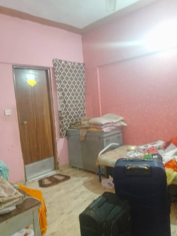 3 bed dd tile flooring flat for rent 4