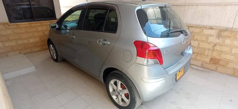 Toyota Vitz 2009 1