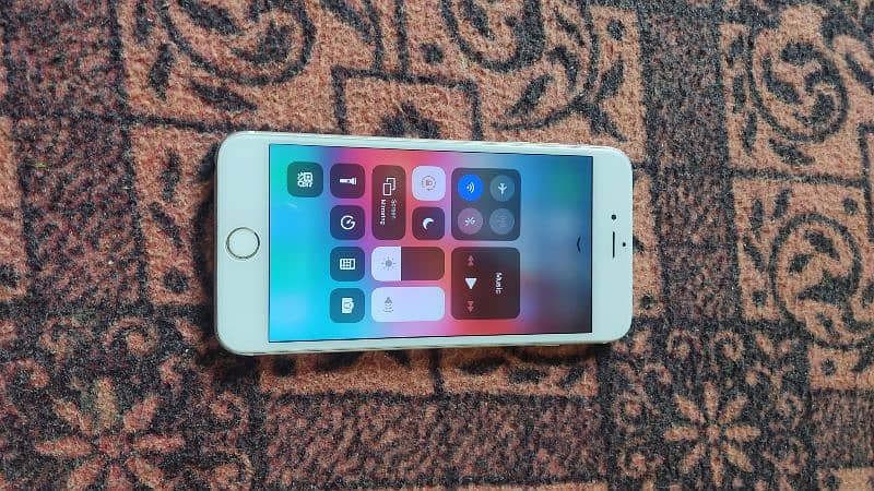 iphone 6 plus (Gold colour) 3