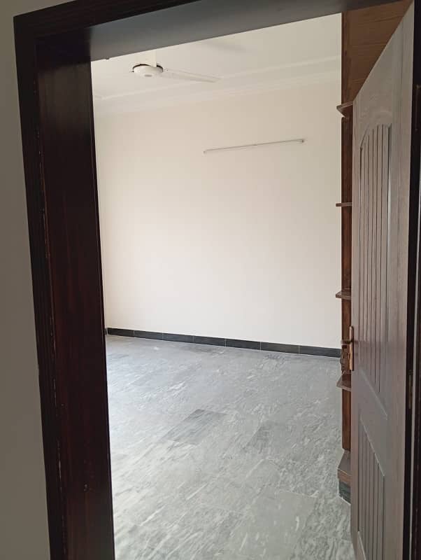 1 Kanal upper portion available for rent in Bahria Town Phase 7 Rawalpindi 3