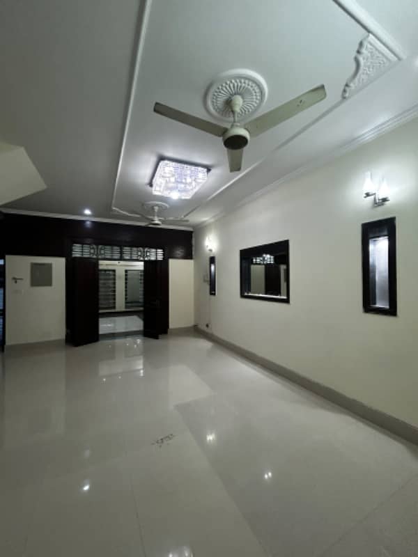 10 Marla Ground Portion For RENT In Bahria Town Phase 7 2