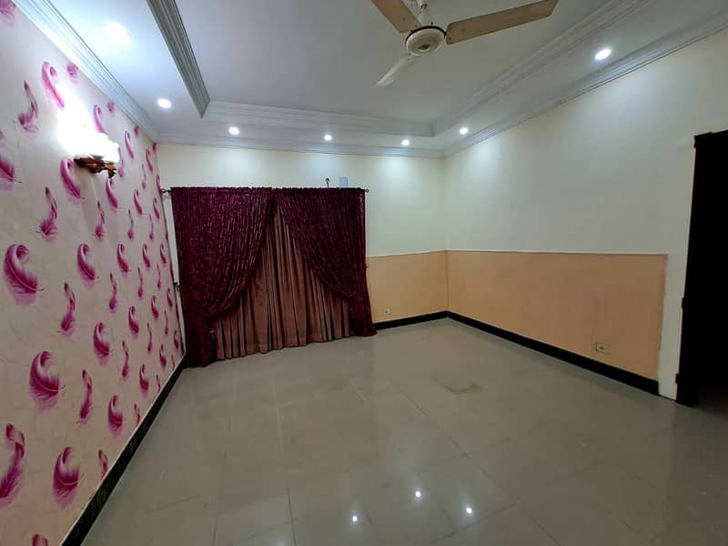 10 Marla Upper portion in Bahria Town Phase 7 Rawalpindi 2