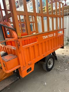 Loader Rickshaw 200cc Tariq Body