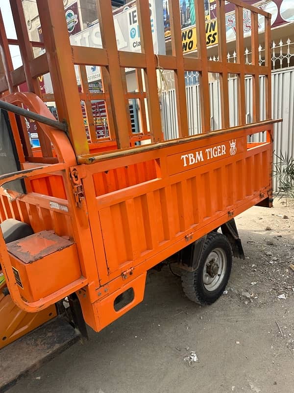 Loader Rickshaw 200cc Tariq Body 0