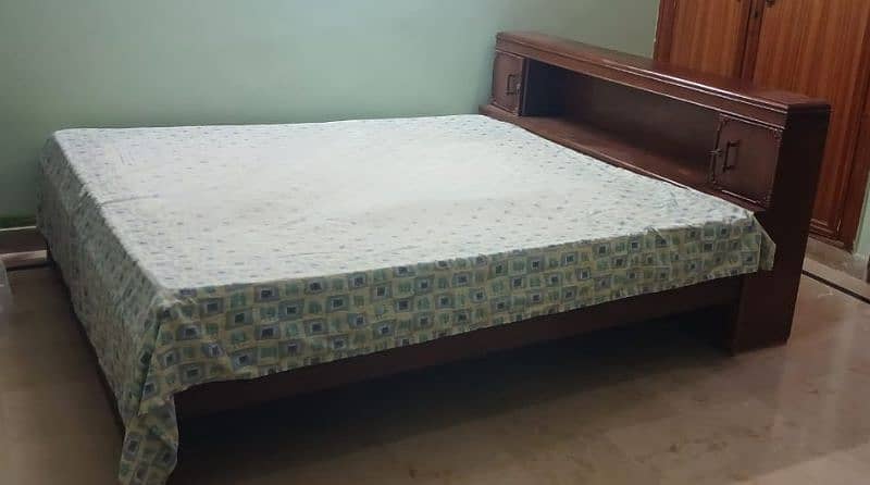 king size wooden bed without matress 2