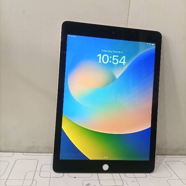 iPad 5th generation 32Gb 1