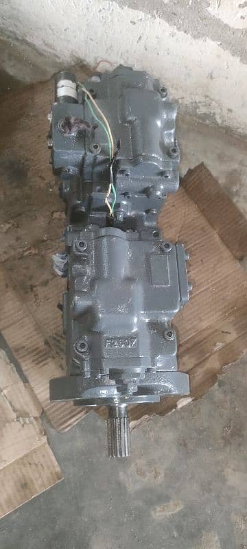 Hydraulic Pump Volvo Model 2004 2