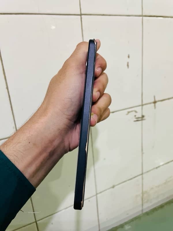 Vivo V29E 5G mobile Very excellent condition 4