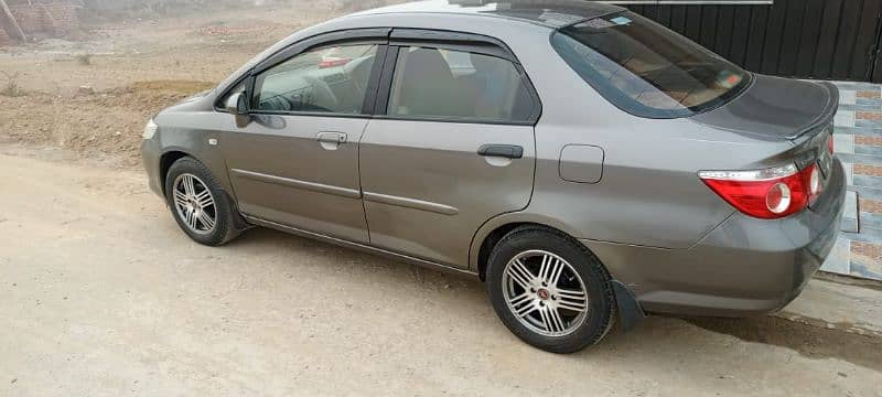 Honda City IDSI 2008 Genuine 7