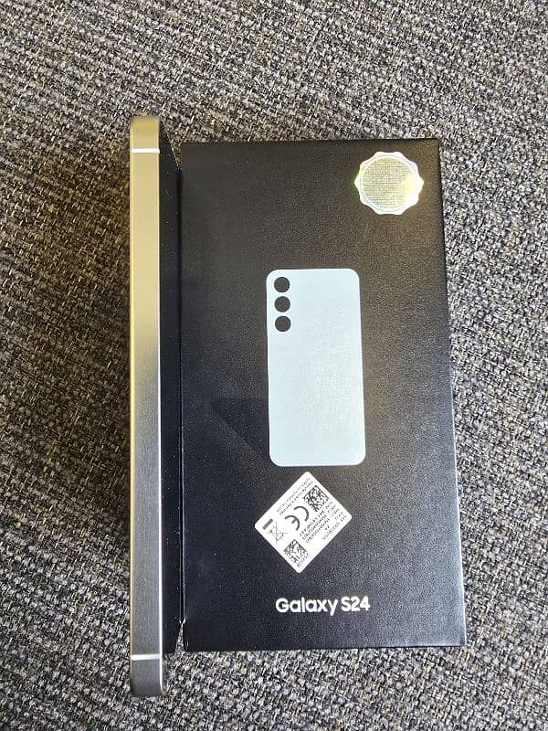 samsung galaxy s24, 256gb, PTA approved (new) 5