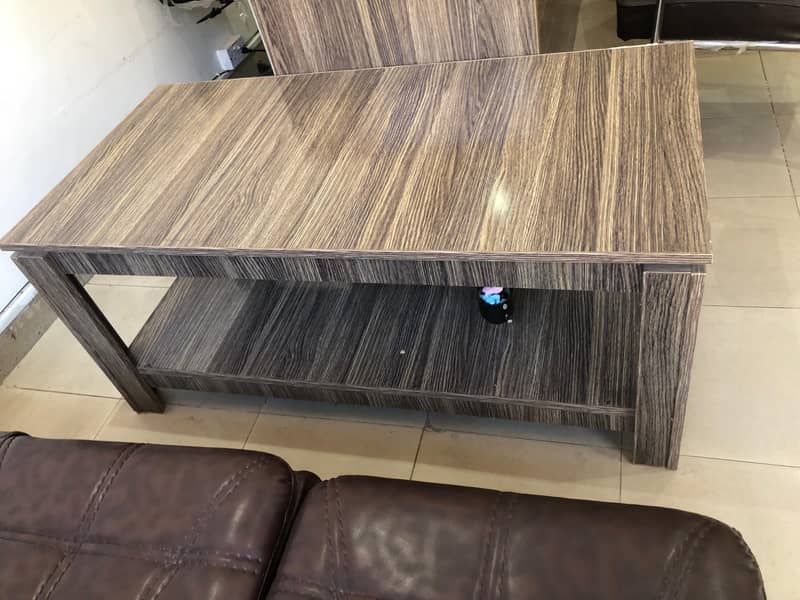 Office Furniture for Sale in Gujrat –Executive & Visitor Chairs, Table 0