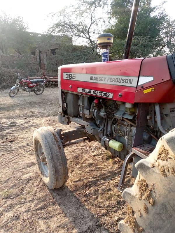 Massy 385 Tractor 13