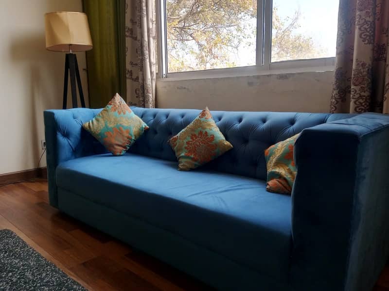 9 Seater Sofa in Excellent Condition for Sale 3