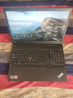 Lenovo Ryzen 7=Core i7-10th Gen 16GB RAM 256GB SSD 15.6inch LED Vega10