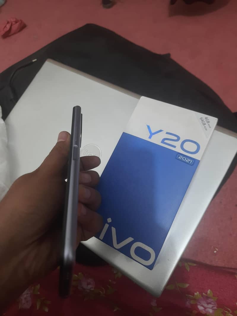 Vivo Y20 with box (read ad) 3