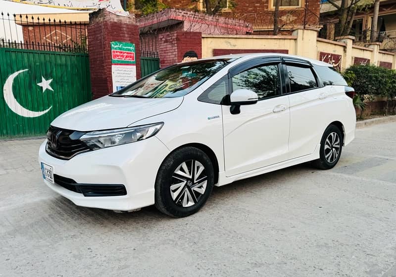 HONDA FIT SHUTTLE Z HYBRID HONDA SENSING 9