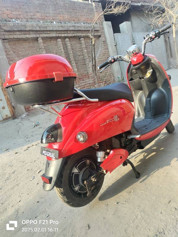 Electric Scooty For Sale 3