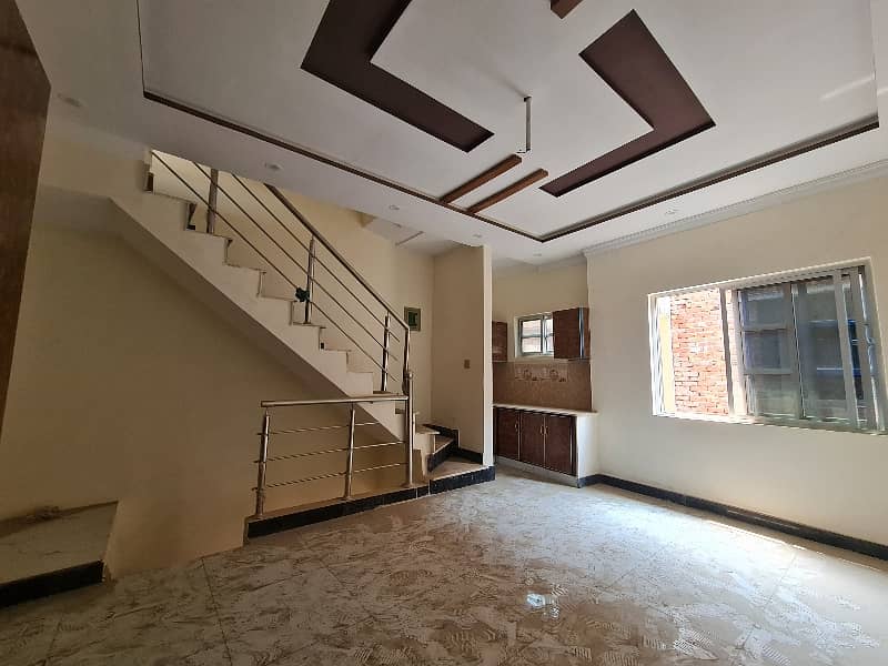 2 Marla House At Ideal Location In Nishtar Colony 7