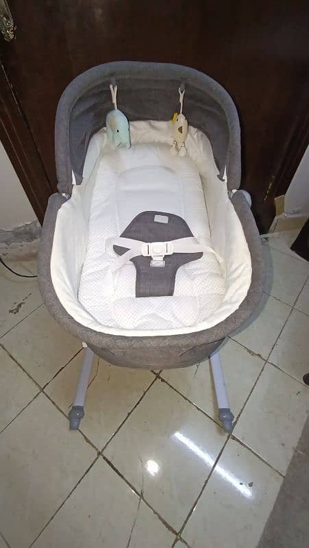 Baby bassinet 1