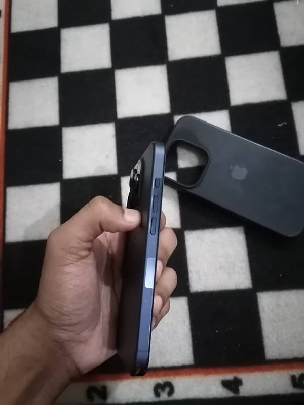 iphone 15 pro in Best condition 5