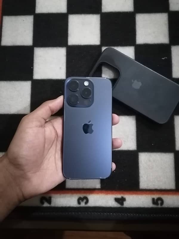 iphone 15 pro in Best condition 6