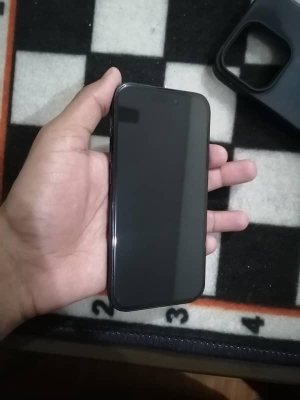 iphone 15 pro in Best condition 8