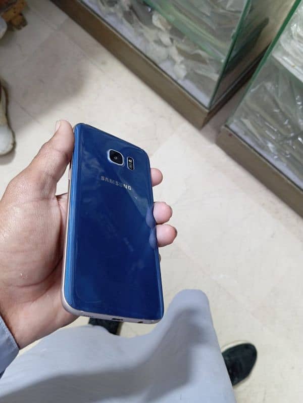 samsung s7 edge lush condition zabrdast mobail hai 4